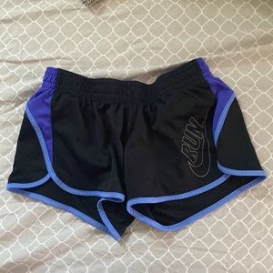 womens small Nike shorts